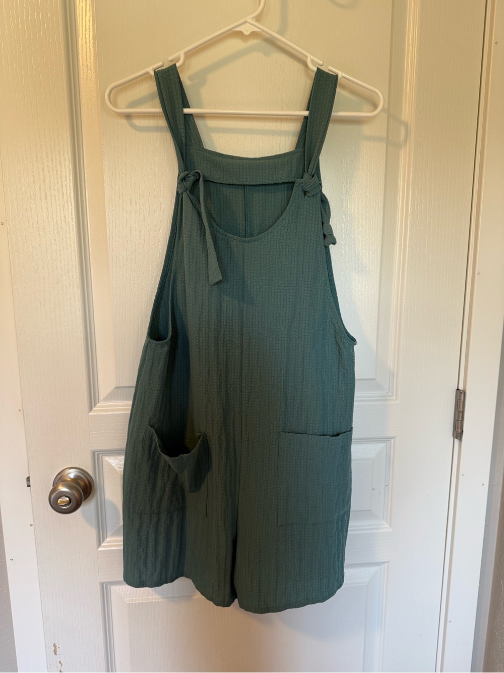 Teal Green Sleeveless Tie-Strap Romper with Pockets